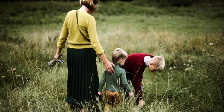 Do you have a favorite child? A new study may answer why